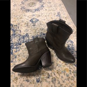 Dark brown western bootie